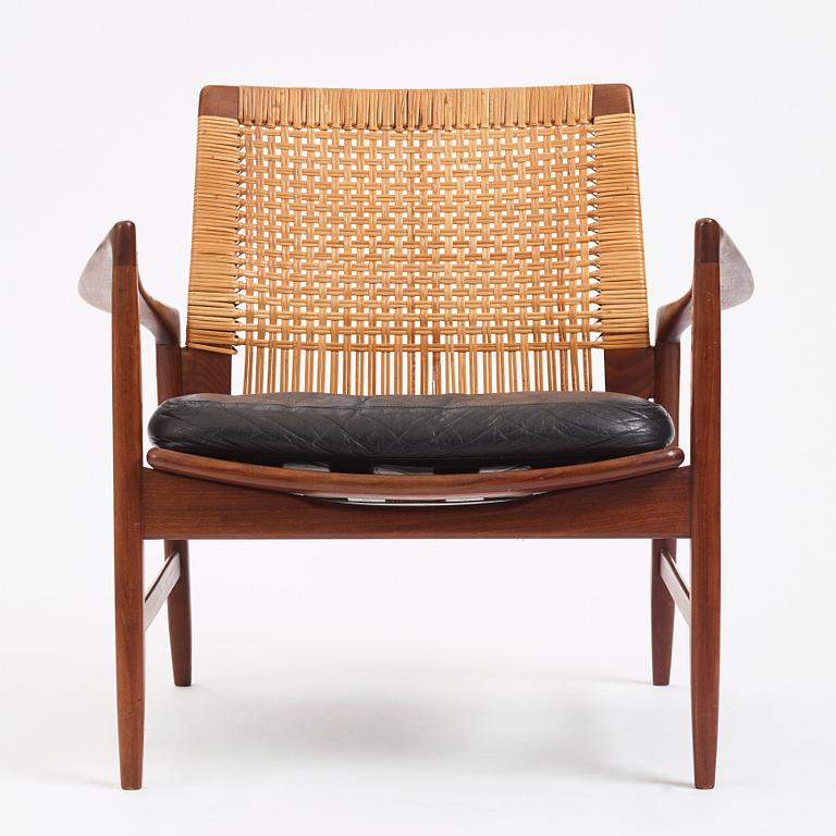 Ib Kofod Larsen, an 'Åre' easy chair, model nr '809', Olof Persons Fåtöljindustri (OPE), Sweden, 1950-1960s.