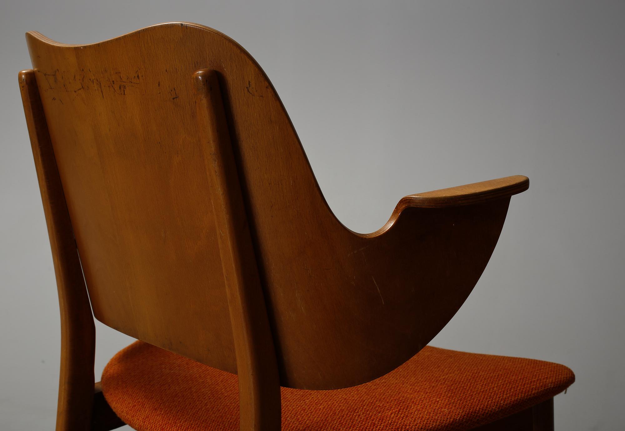 KARMSTOLAR ett par, teakfanér. Troligen Danmark, 1950-60-tal.
