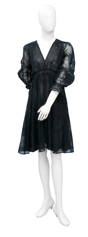 A DRESS, Minna Hepburn.