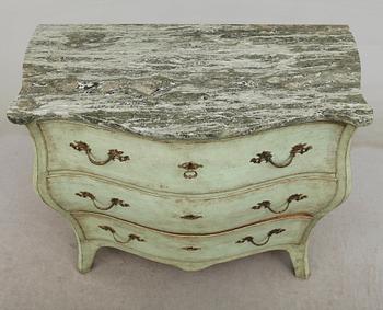 BYRÅ, rokokostil, 1900-talets första hälft.