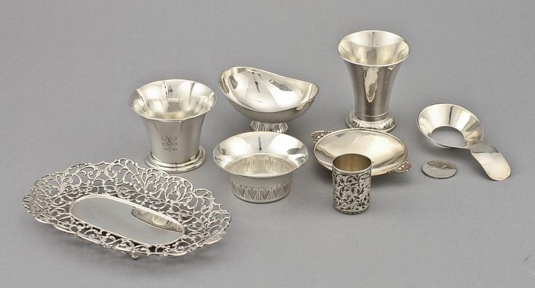 PARTI SILVER, 9 delar, bl a Georg Jensen och Ryssland, 1900-tal. Vikt 555 g.