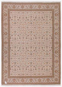 Matta, Kashmir, silkkiä, noin 312 x 425 cm.