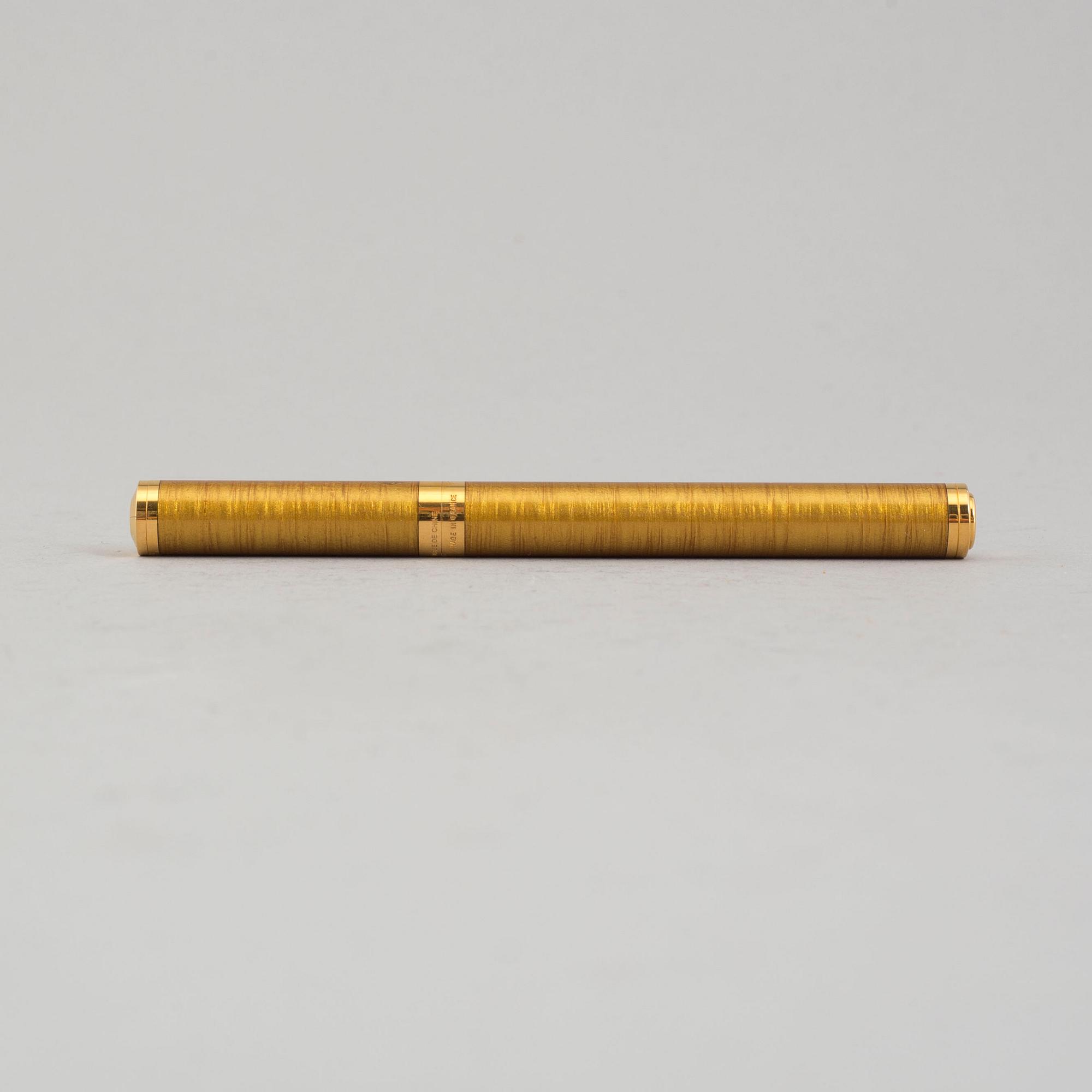 ST DUPONT, a gilt and Chinese lacquer 'Lady' fountain pen, France, 1999.