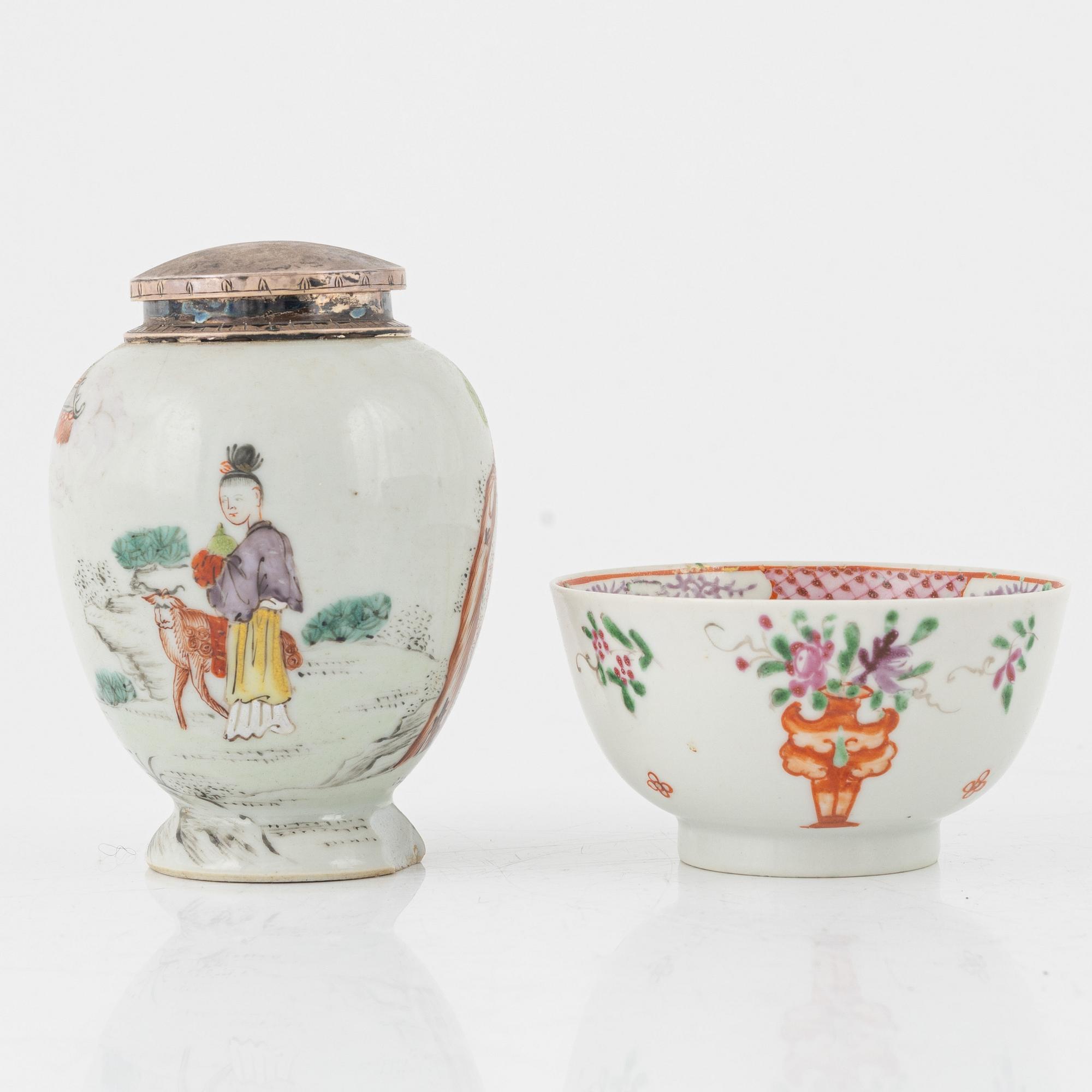 Skål, kopp samt tedosa, porslin, Kina, Qianlong (1736-95).