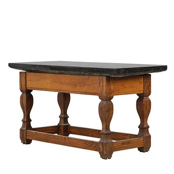 Stenbord, Skåne, 1700/1800-tal.