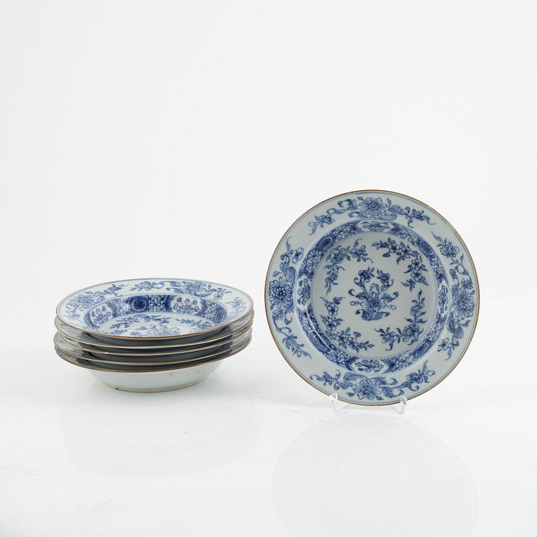 A set of six blue and white soup plates, Qing dynasty, Qianlong (1736-95).