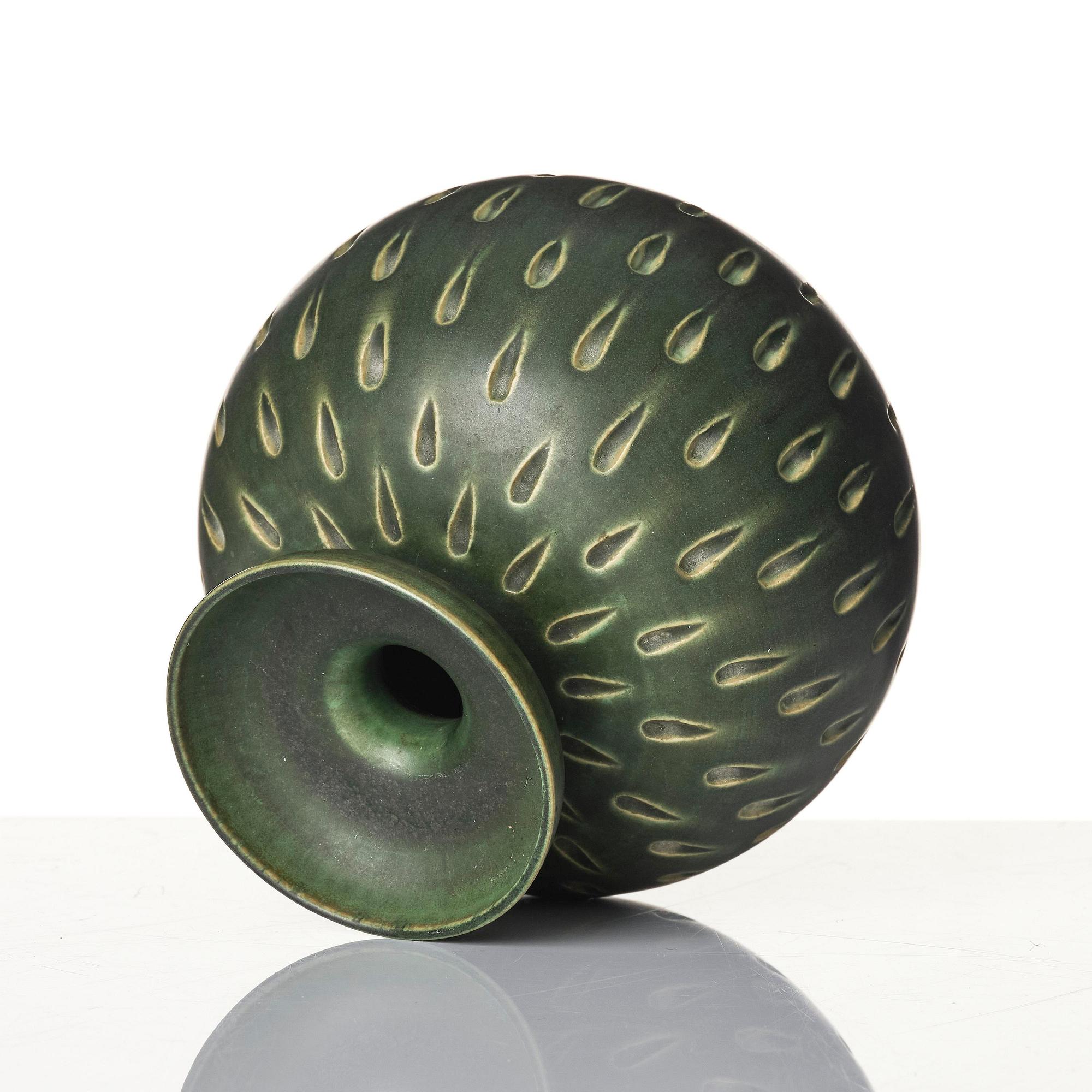 Stig Lindberg, a stoneware vase, Gustavsberg Studio 1960.