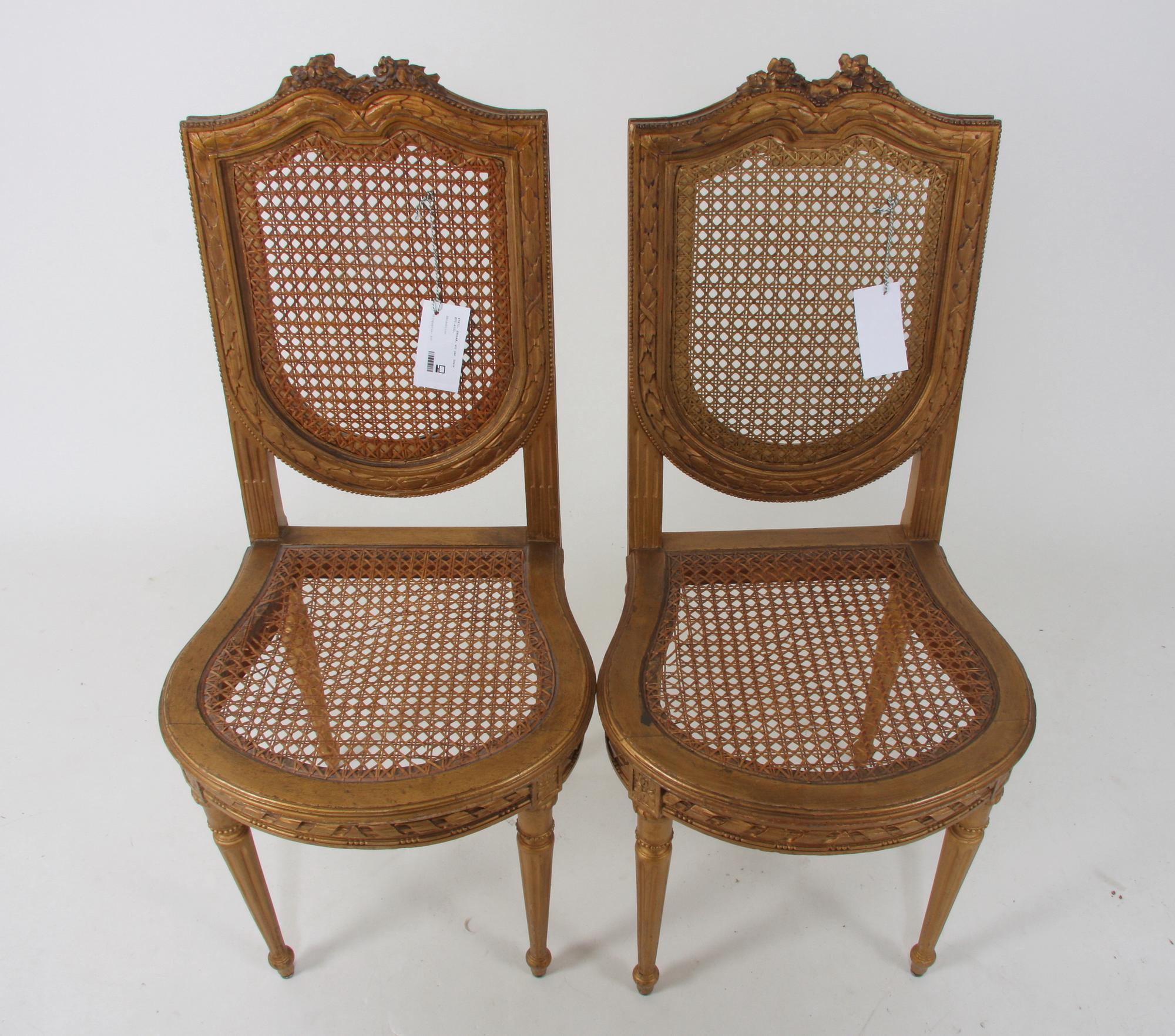 STOLAR, ett par. Louis XVI-stil.