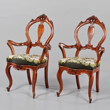 KARMSTOLAR, ett par, nyrokoko, 1800-talets andra hälft.