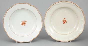 TALLRIKAR, 5 st. Porslin, Kina, 1700-tal.