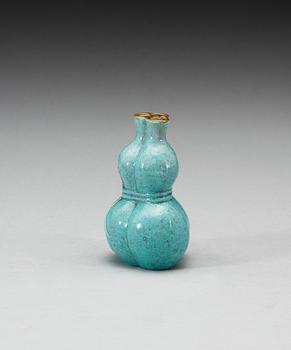 A trippel-gourd robins egg glazed vase, Qing dynasty.