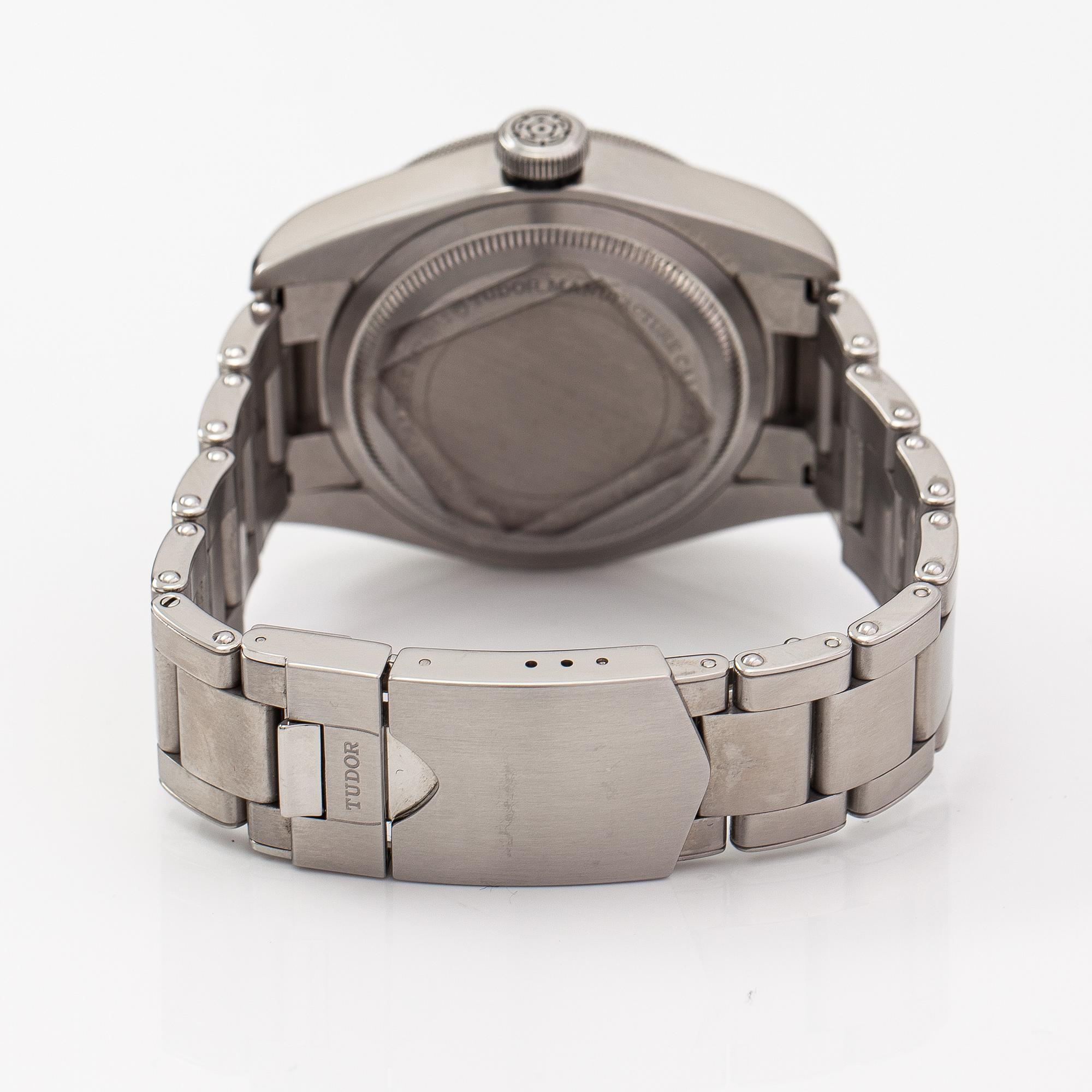 Tudor, Black Bay, 200m, rannekello, 41 mm.