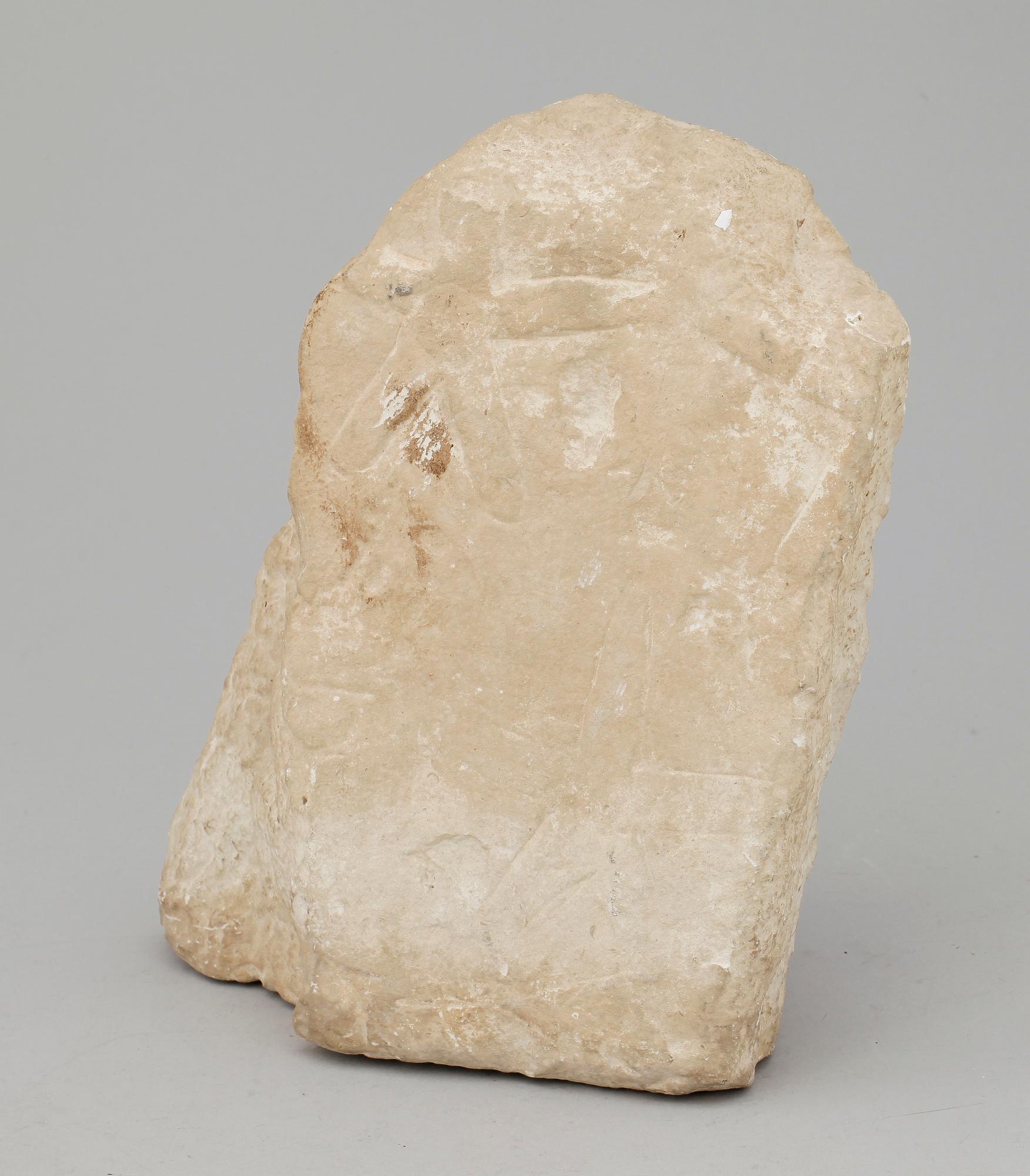 FRAGMENT, kalksten, Egypten, troligen 18-21 dynastin, 1550-945 f Kr.