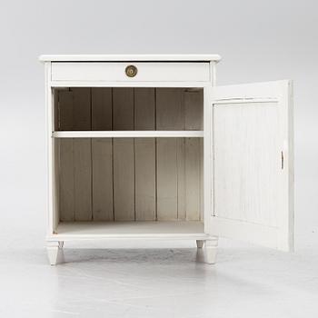 Chest of drawers/cabinet, Gustavian style, mid-20th century.