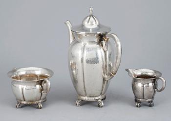 SERVIS, 3 delar, silver, K. Andersson, Stockholm, 1918. Totalvikt ca 1100 gram.