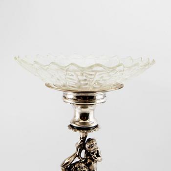 Essay bowl on foot, silver plate, late 19th century.