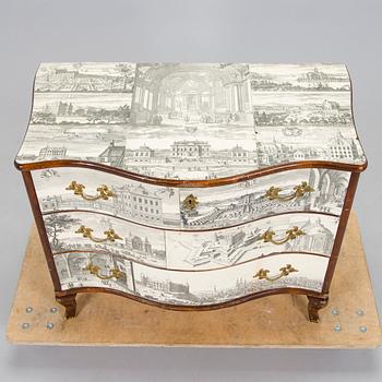 A Rococo style bureau, 20th century.