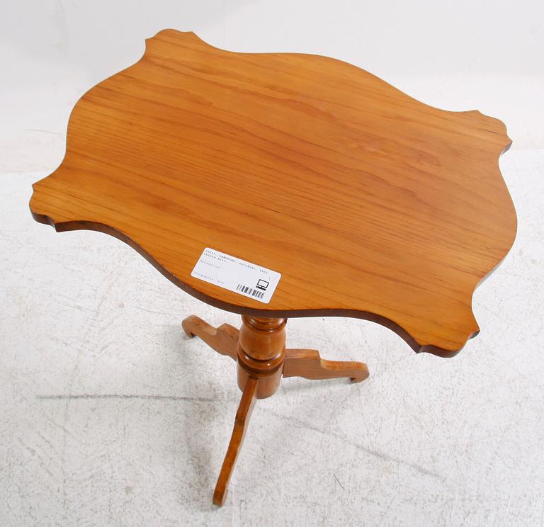 LAMPBORD, nyrokoko, 1800-talets mitt.