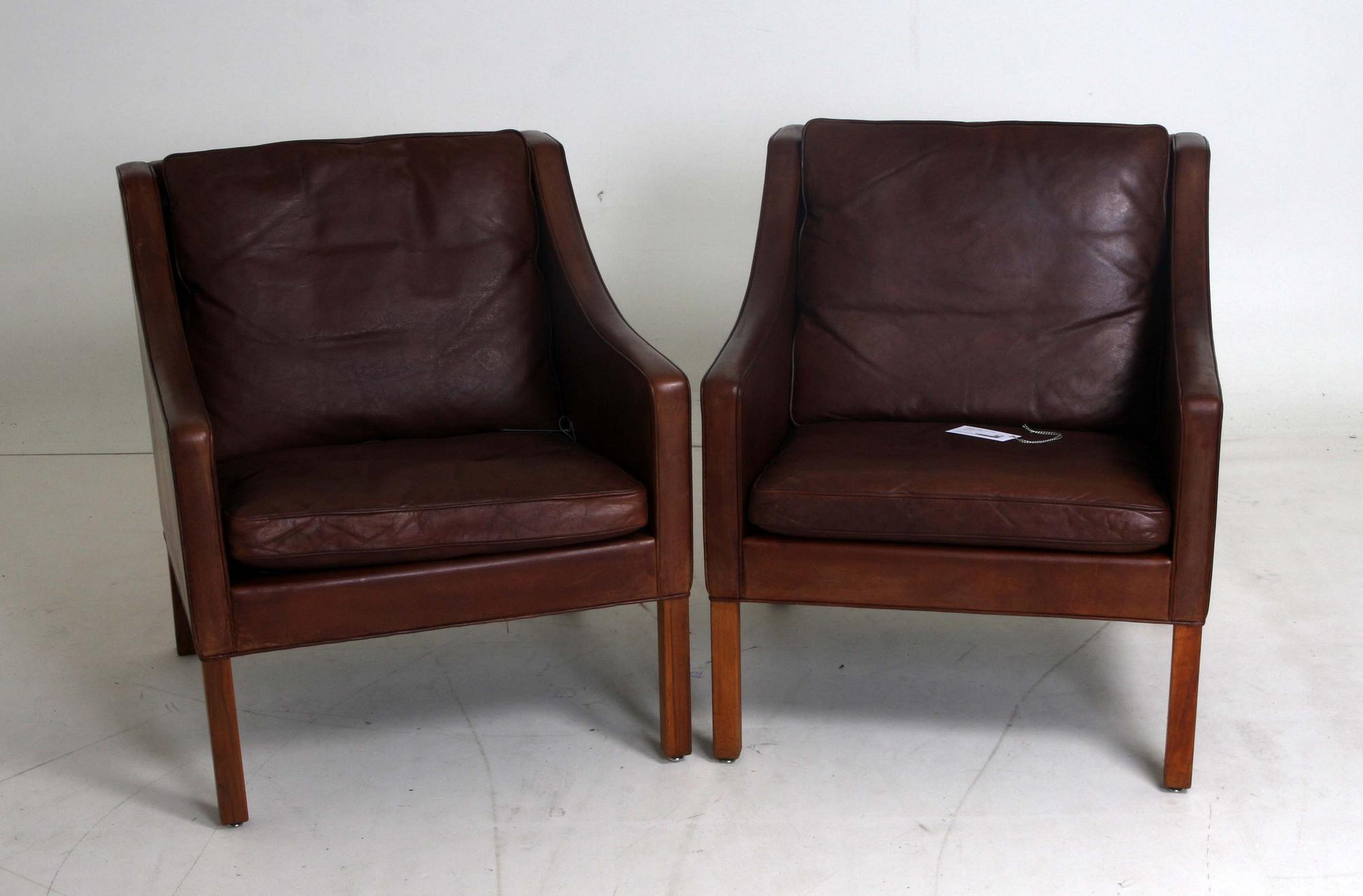 FÅTÖLJ, ett par. Börje Mogensen, modell 2207.