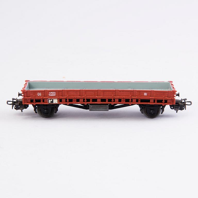 MÄRKLIN, sähkövetureita, 2 kpl ja vaunu, Saksa.