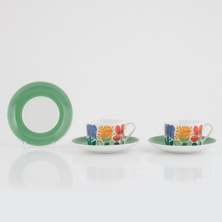 Stig Lindberg, 2 teacups with 3 saucers, bone china, "Tahiti", Gustavsberg, 1970s.