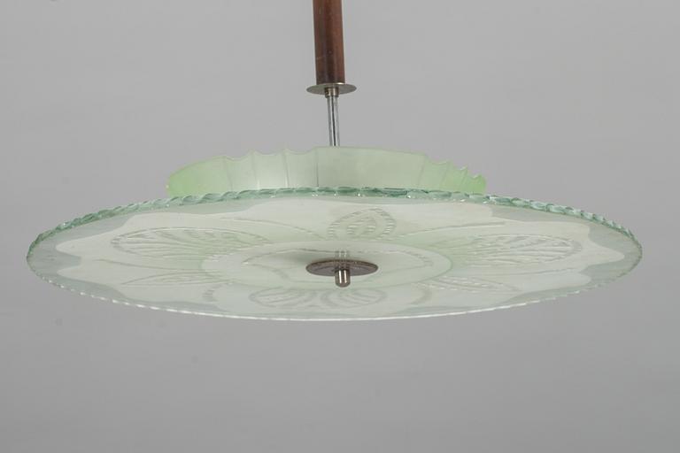 TAKLAMPA, 1940-tal. Höjd 50, diam 59 cm.