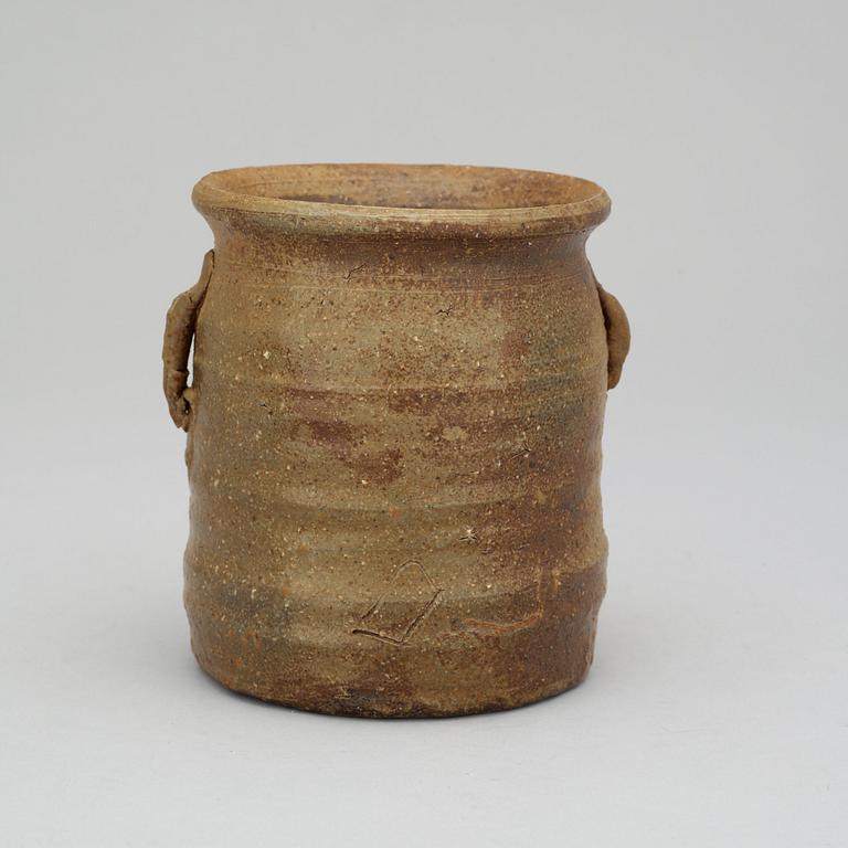 A Rosanjin Kitaoji vase, Japan, in its original case.