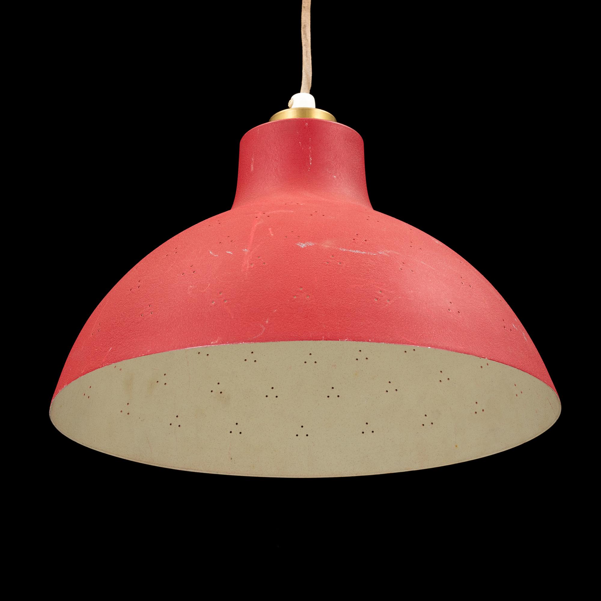 A silling light, around mid 20th century.