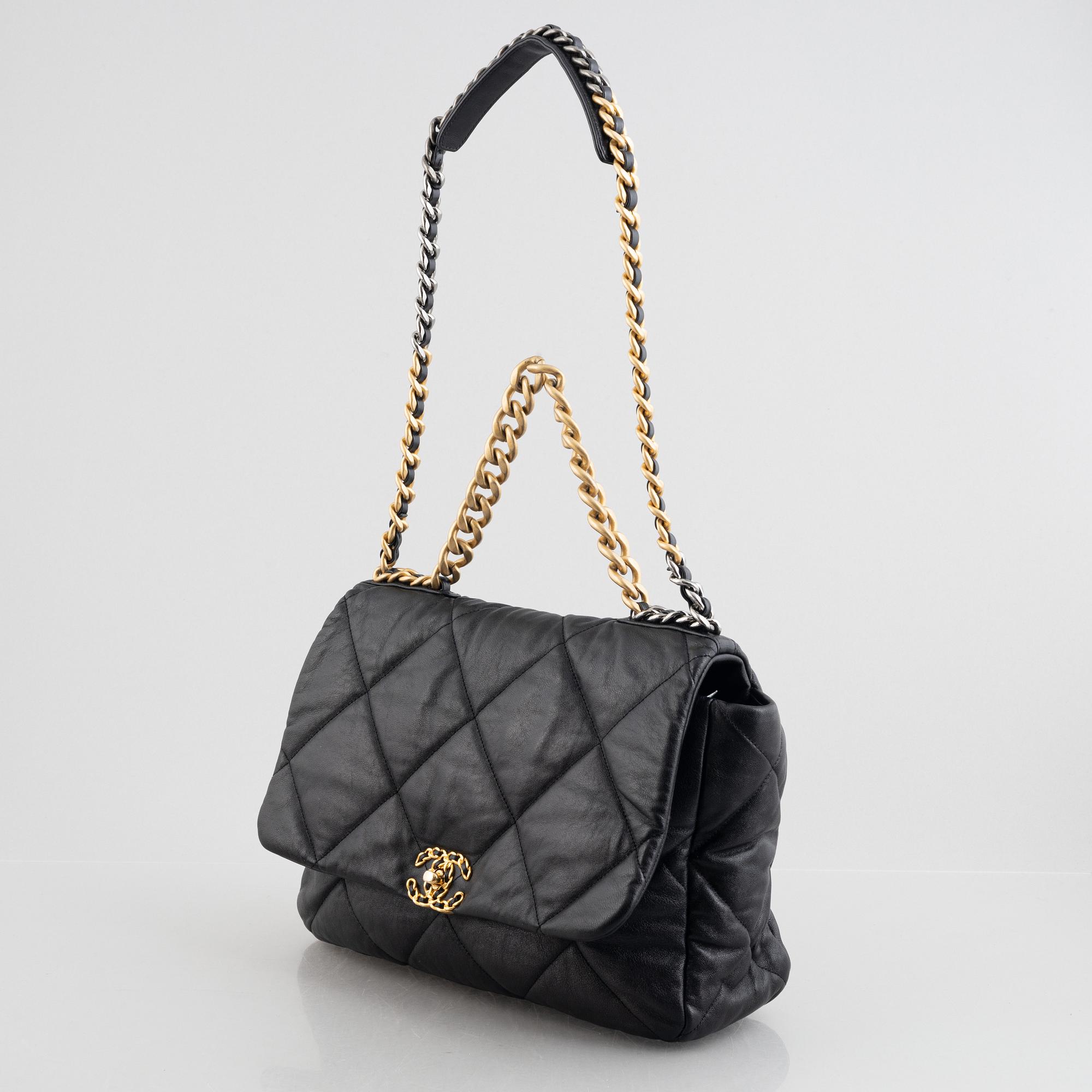 Chanel, väska, "19 large flap bag", 2019.