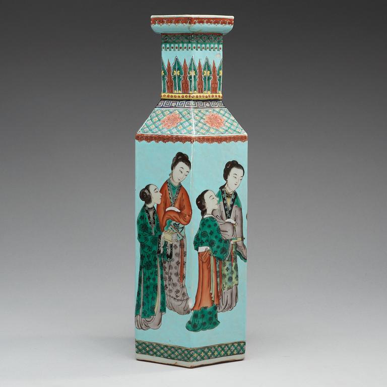 A Chinese enamelled vase, 20th Century.