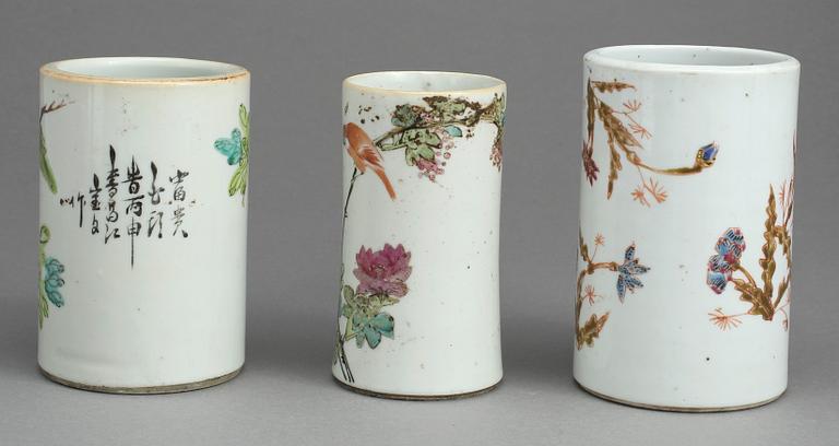 VAS, 3 st, porslin, 1900-tal.
