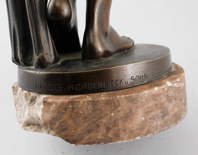 UNIDENTIFIED ARTIST, sculpture, bronze, marked "AKT.GES. H. Gladenbeck u. Sohn", around year 1900.