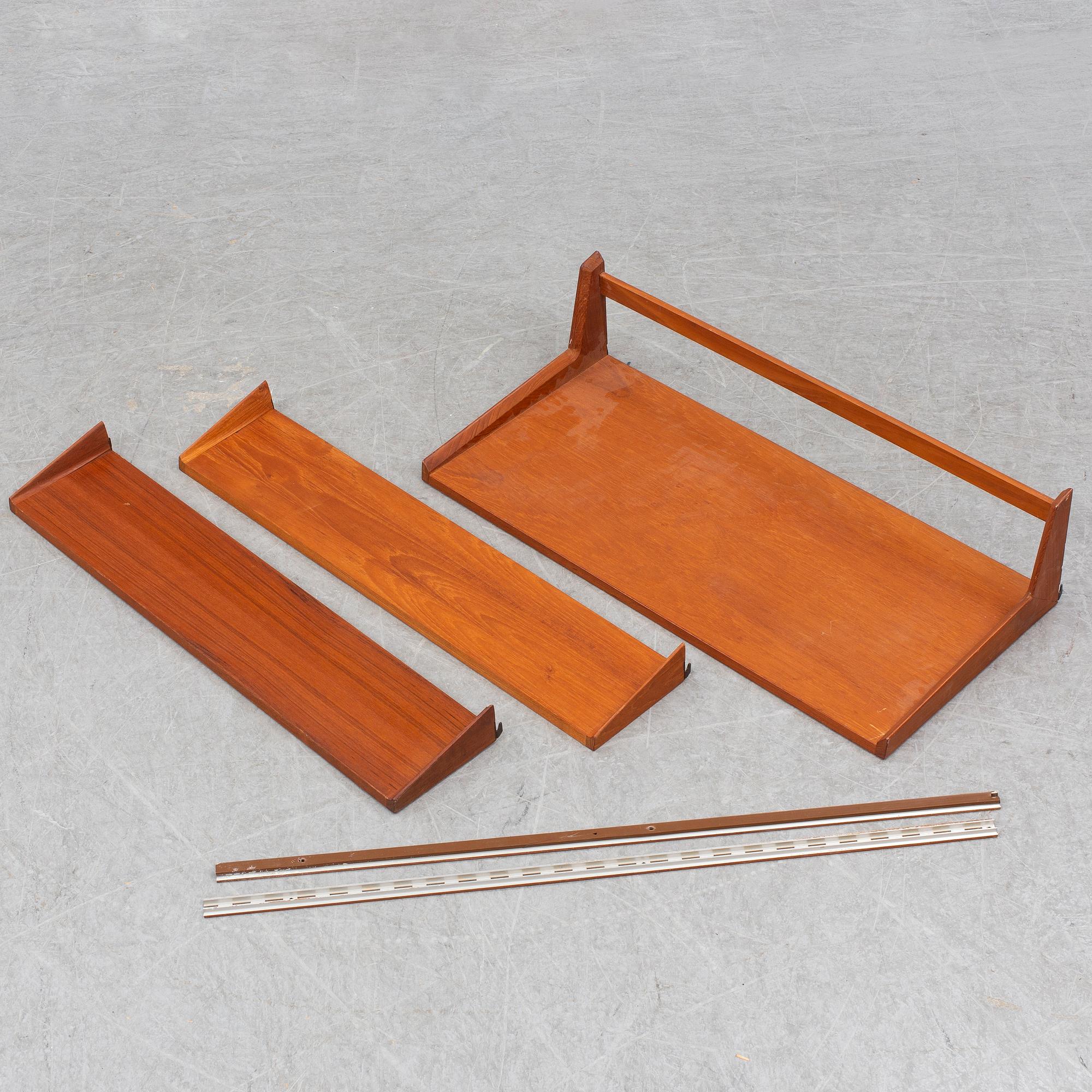 KAI KRISTIANSEN, a five-piece shelfing system, Denkar, second half of the 20th Century.