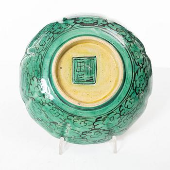 Skålfat, Kutani, "Yoshidaya revival", Edo, tidigt 1800-tal.