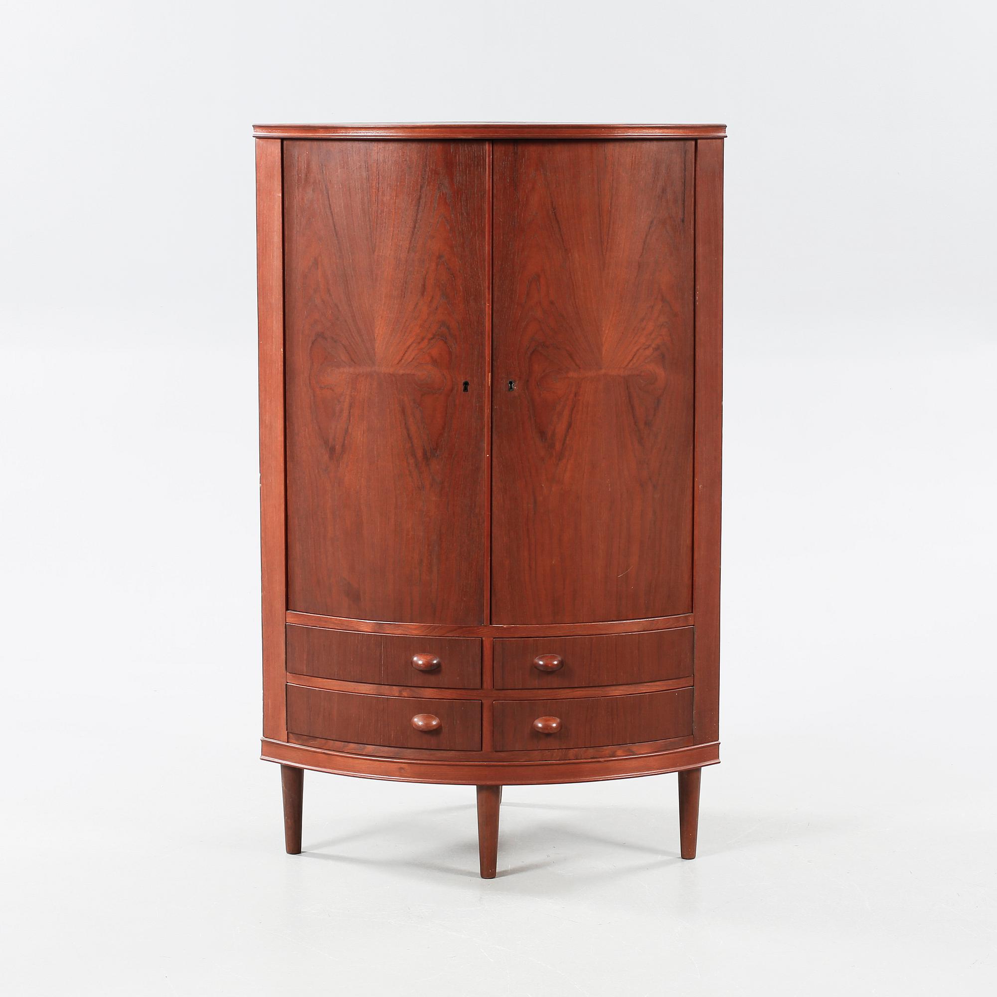 HÖRNSKÅP, Danmark, 1950/60-tal.