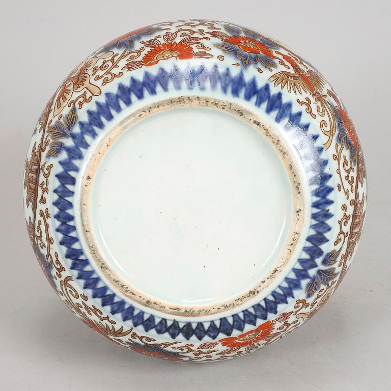 VAS, porslin. Japan, Meiji (1868-1912).