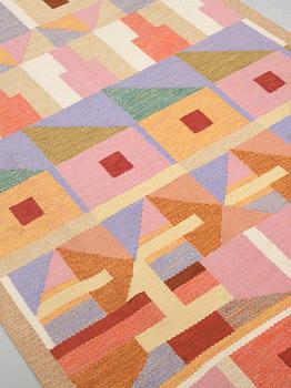 Agda Österberg, A CARPET, flat weave, unsigned, ca 209 x 135,5 cm, attributed to Agda Österberg.