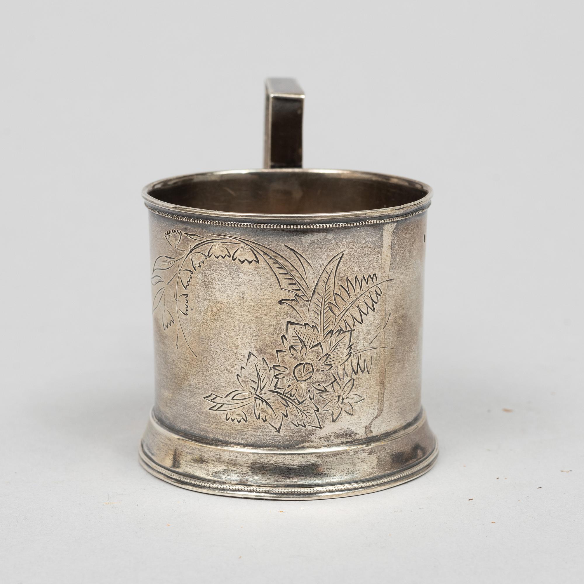 Teglashållare, silver, kontrollmästarstämpel A. Skovronsky, Moskva 1896.
