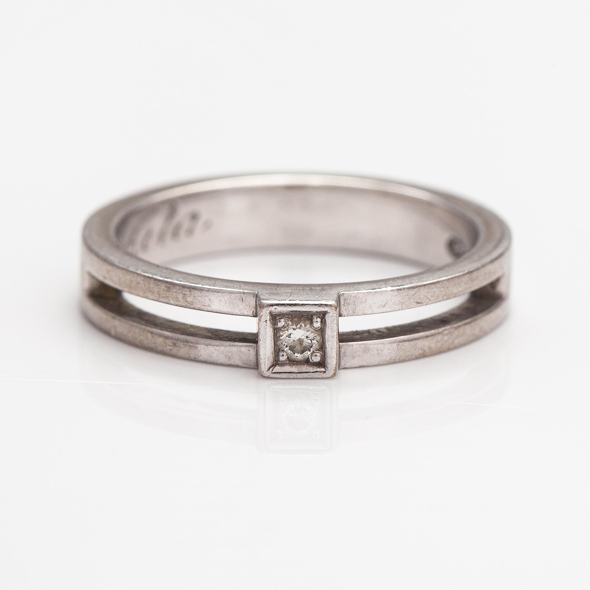 Ring, 14K vitguld, diamant ca 0.04 ct. Kultasarvi, Åbo.