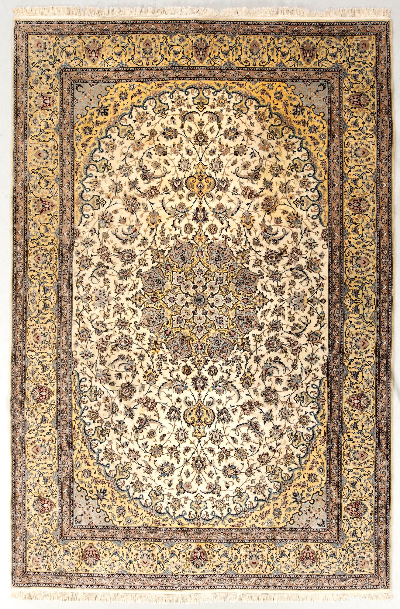 Rug Keshan old, approx. 325x220 cm.