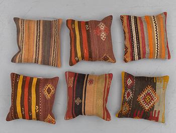 Six kilim cushions, approx, Ca 40 x 40 cm.