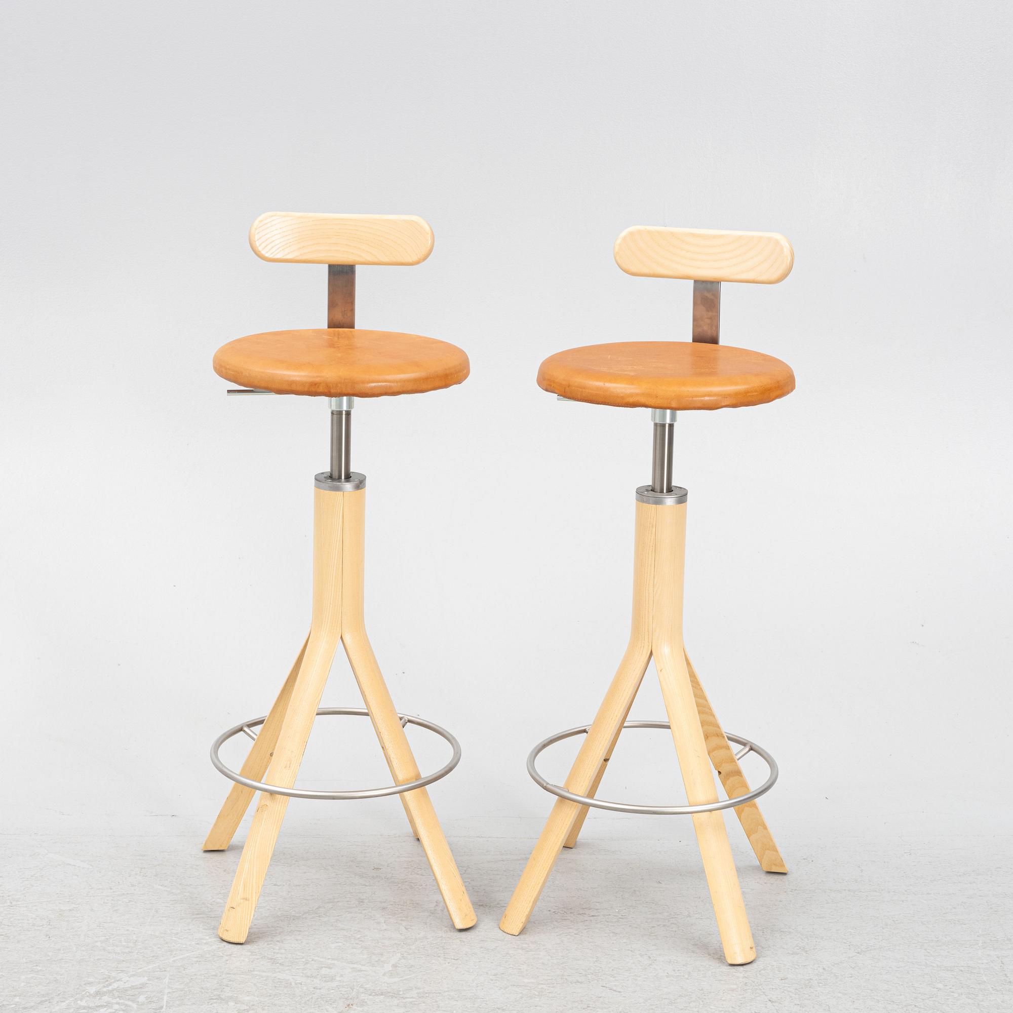 Pierre Sindre & Patrik Bengtsson, barstolar, 5 st, "Pop", Gärsnäs, 2017.