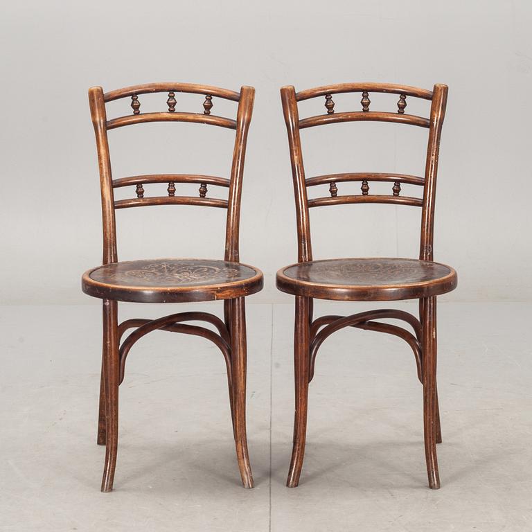 STOLAR, ett par, Thonet, Österrike, stämpelmärkta, 1900-talets första hälft.
