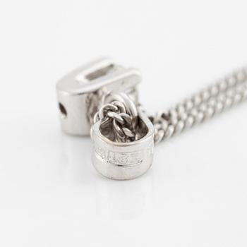 Pendant, 18K white gold with a small brilliant-cut diamond and chain.