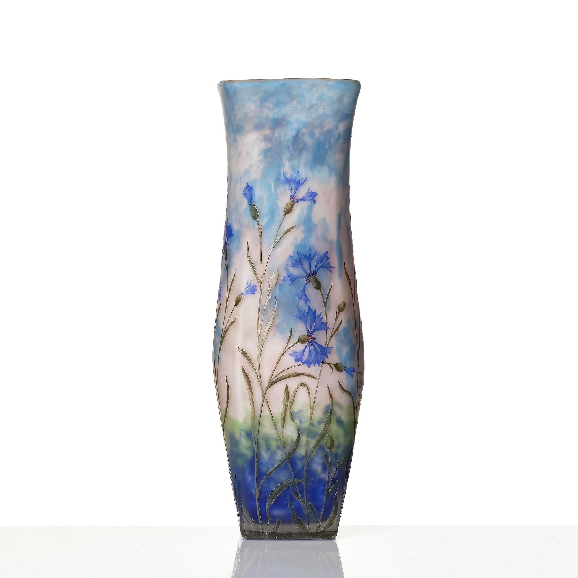 Daum Frères, an Art Nouveau cameo glass vase, Nancy, France.