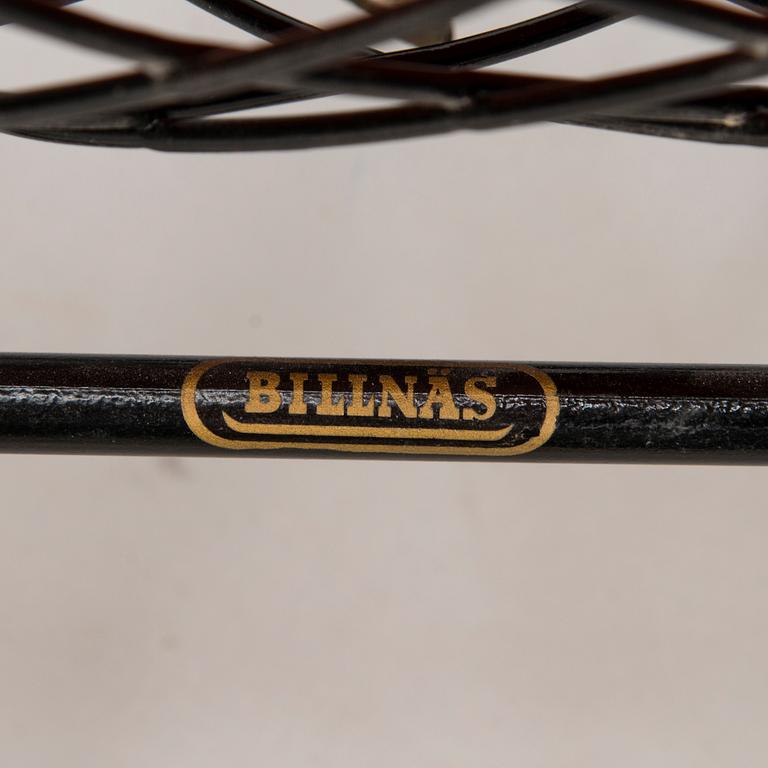 HARRY BERTOIA, Diamond Chair, manufactured in Finland under license to Fiskars, Billnäs, 1950s/1960s.