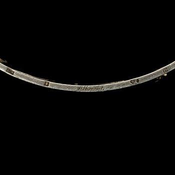 BRUDKRONA, silver med fasettsslipad bergskristall, sign Albrecht, stämplad SAN, Lund 1959. Vikt 43 g.