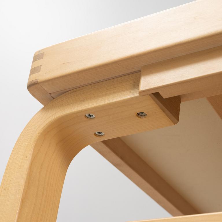 Aino Aalto, soffbord modell 910, Artek.