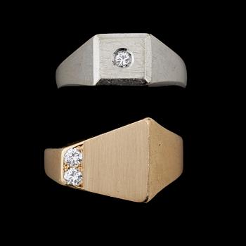 RINGAR, 2 st, 18k guld och vitguld med briljantslipade diamanter tot ca 0,28ct. Tot.vikt 18,3g.