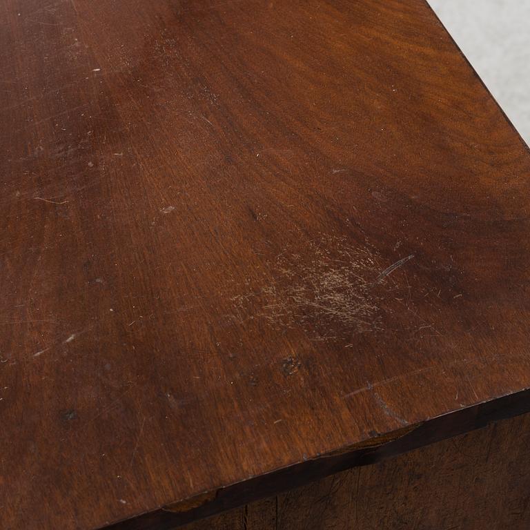 A 19th century chest of drawers.